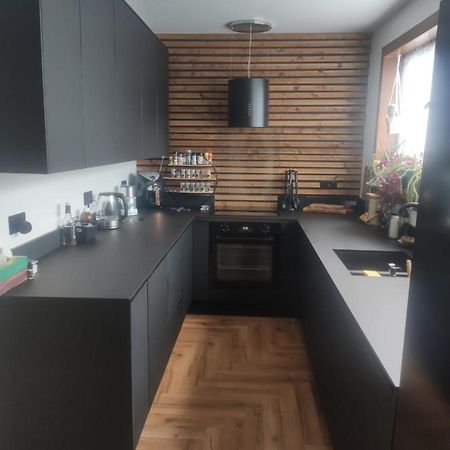 Single Bedroom In Quiet Neighbourhood Glasgow Eksteriør billede