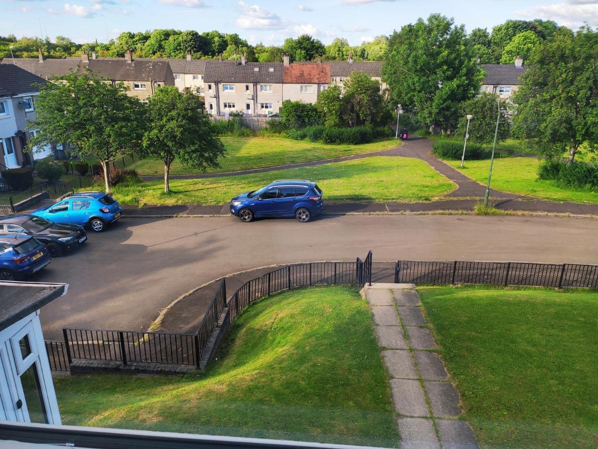 Single Bedroom In Quiet Neighbourhood Glasgow Eksteriør billede